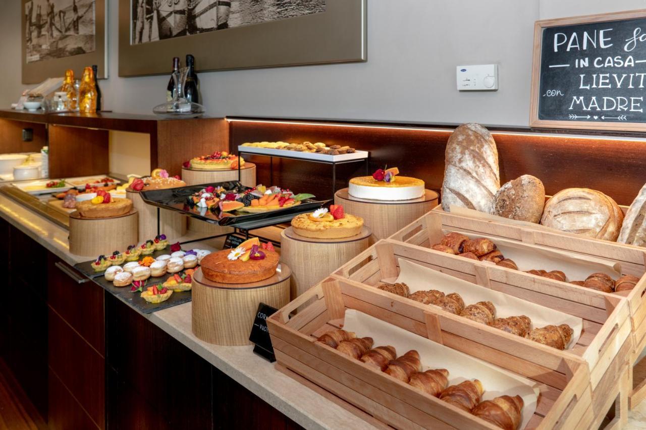 Hotel Select Suites & Spa - Apartments Riccione Esterno foto