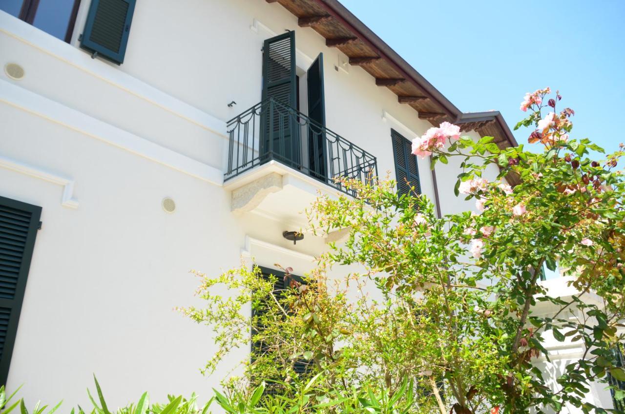 Hotel Select Suites & Spa - Apartments Riccione Esterno foto