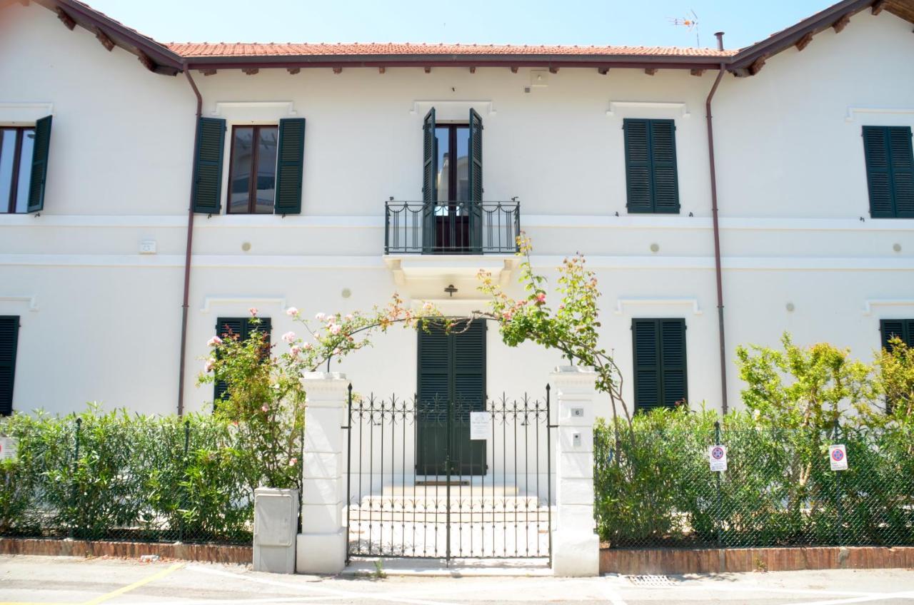 Hotel Select Suites & Spa - Apartments Riccione Esterno foto