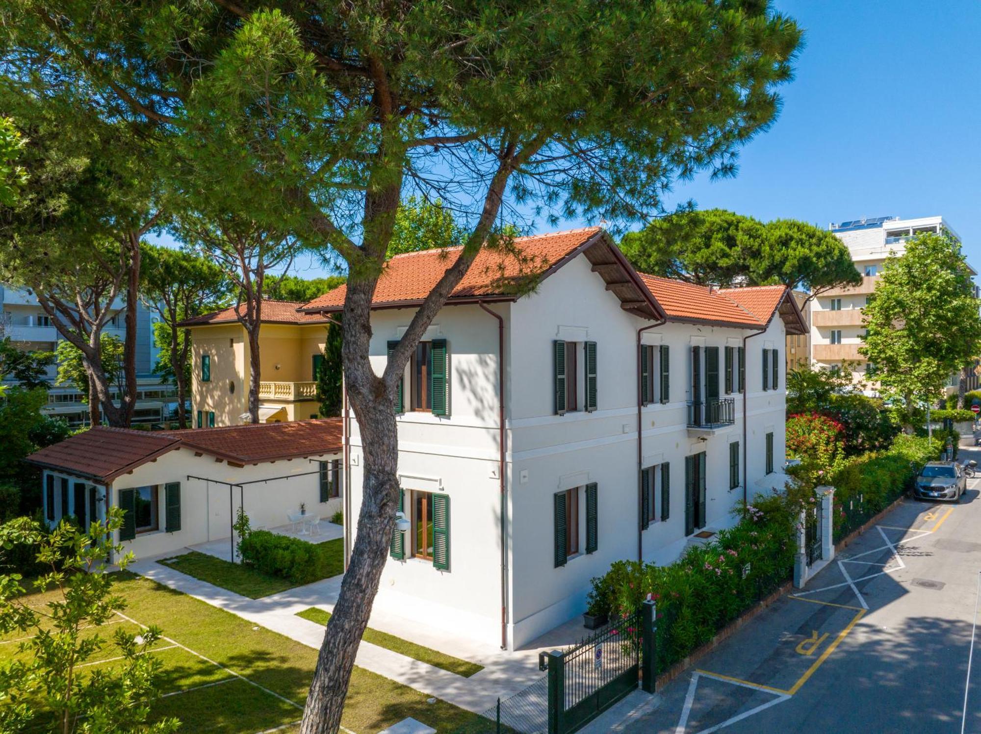 Hotel Select Suites & Spa - Apartments Riccione Esterno foto